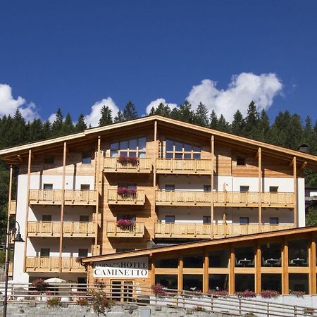 Hotel Garni Caminetto Madonna di Campiglio Bagian luar foto